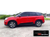 Suzuki Vitara side moulding black